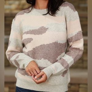 Wanna B Alana Desert
Camo‎ Sweater Size M NWOT